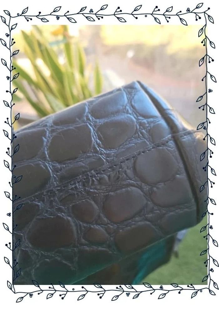 Sac noir motif croco - photo numéro 6