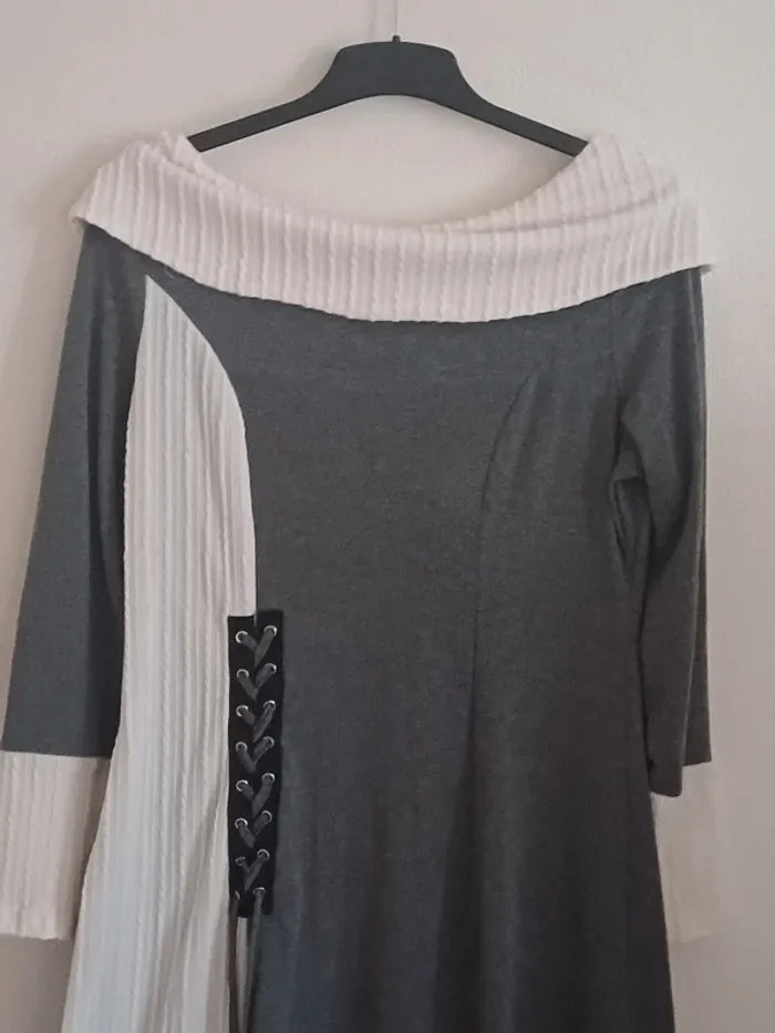 Robe XL - photo numéro 2