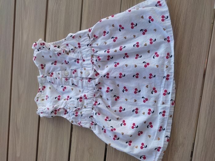 Robe motif cerises T3 mois - photo numéro 3