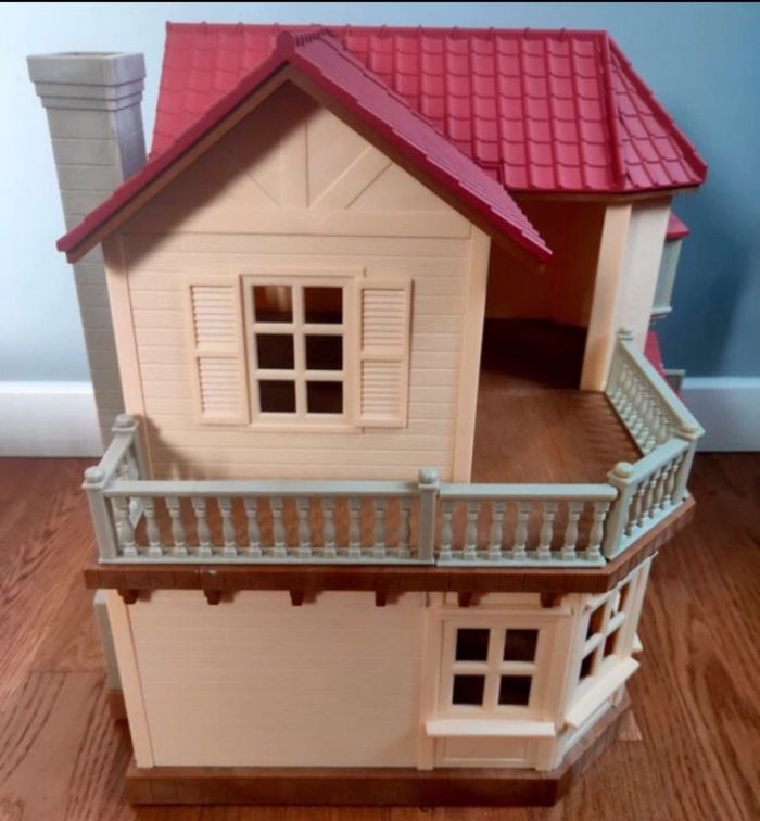 Grande maison éclairée - photo numéro 3