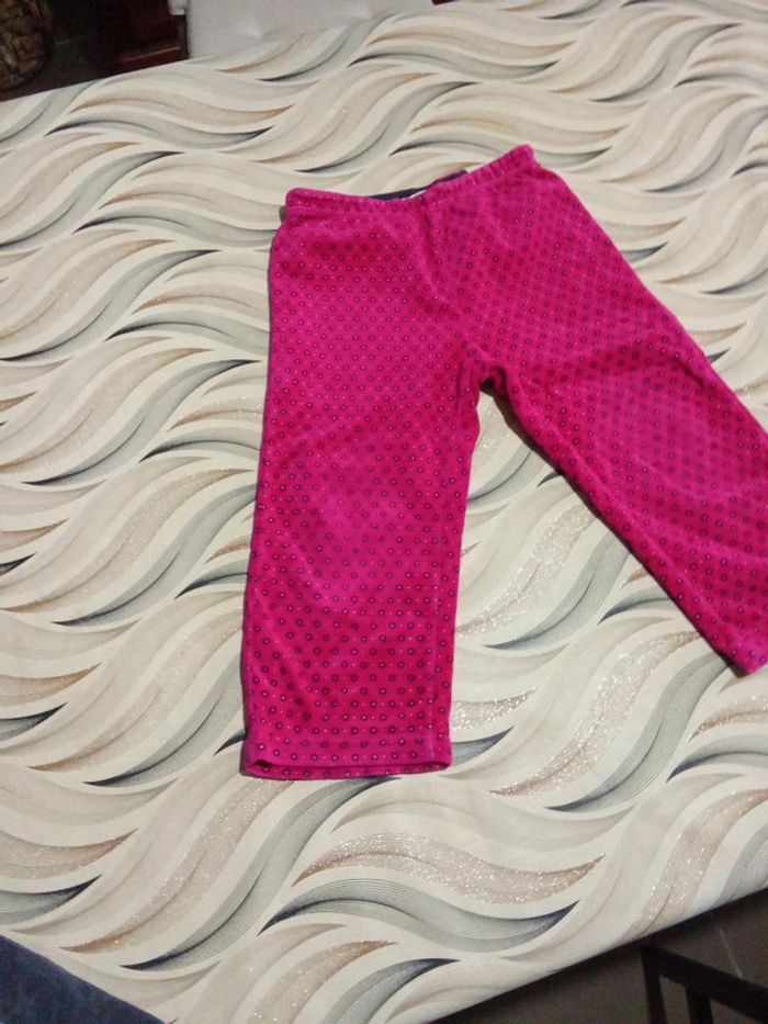 Pyjama velours fille 2 pièces fuchsia avec petites fleurs mauves et points argentés Okaïdi 36 mois - photo numéro 6