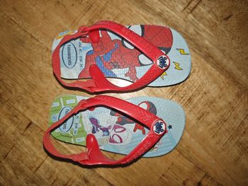 Tongues Spiderman Havaianas avec élastique taille 24