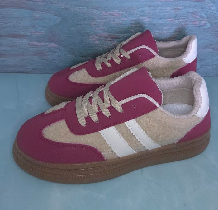 Baskets femmes bordeaux beige moumoute tendances - Taille 40 - NEUVES 🌟