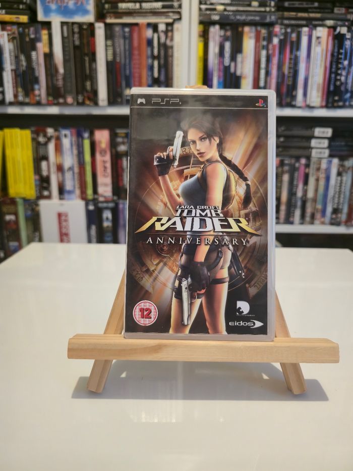 Jeu PSP Tomb Raider - photo numéro 1