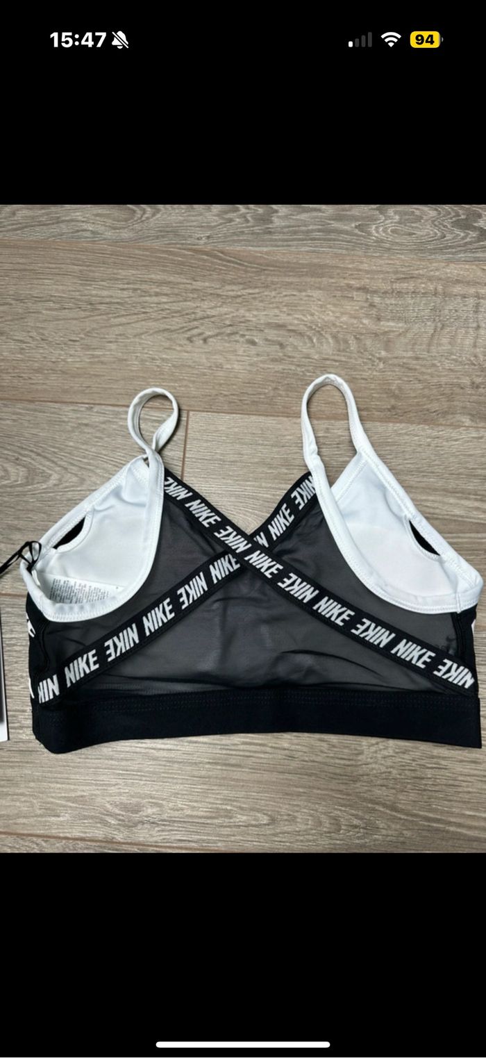 Brassière Nike Blanche et noir  Avec coussinets - photo numéro 2