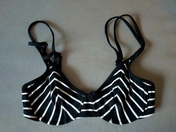 Haut de bikini rayé noir & blanc – Red Point – Taille 38 – Neuf avec étiquette – 2 exemplaires