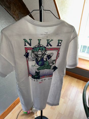 TEE shirt Nike 