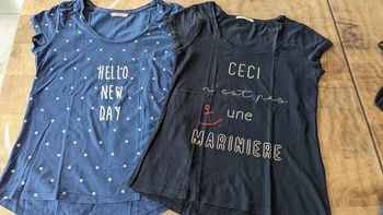 2 tee shirts à messages