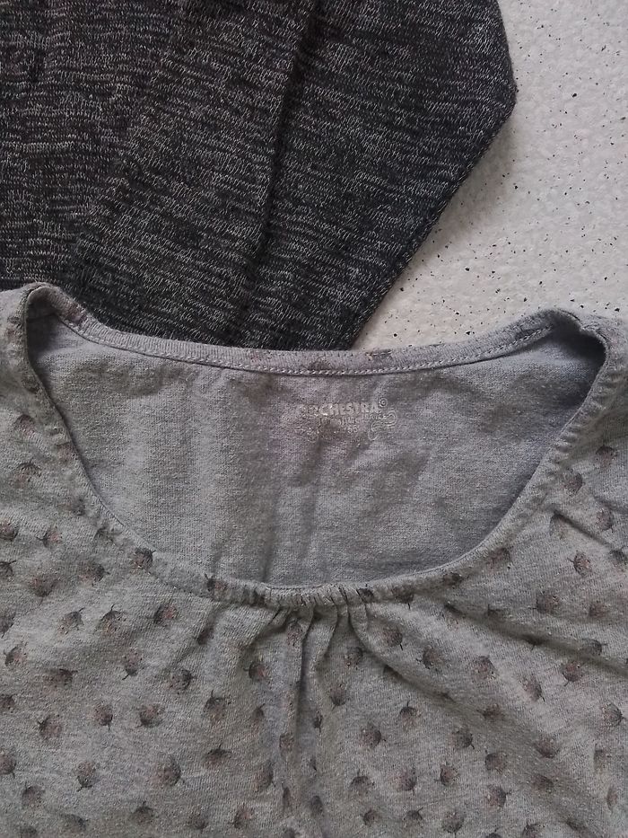 Lot de 2 tee-shirts manches longues fille. 10ans - photo numéro 2