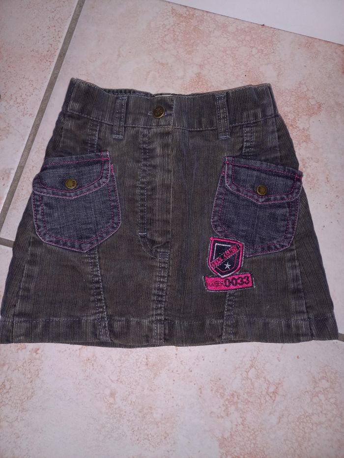 Jupe 3 pommes 2 ans - photo numéro 4