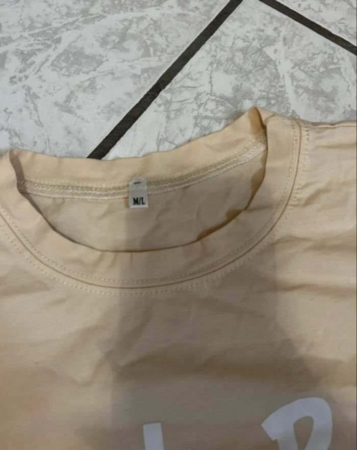 T-shirt beige à motifs – Taille unique - Neuf sans étiquette - photo numéro 2