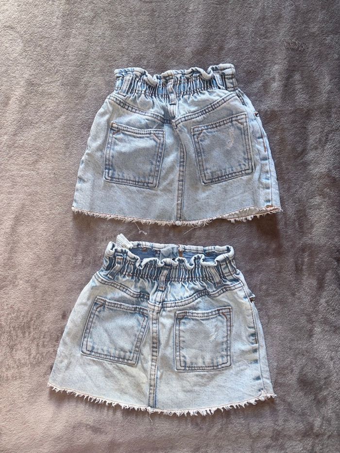 Lot de deux jupes Zara pour Jumelles taille 18 mois en très bon état - photo numéro 4