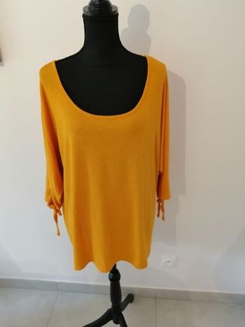 Joli pull fin moutarde taille XXL