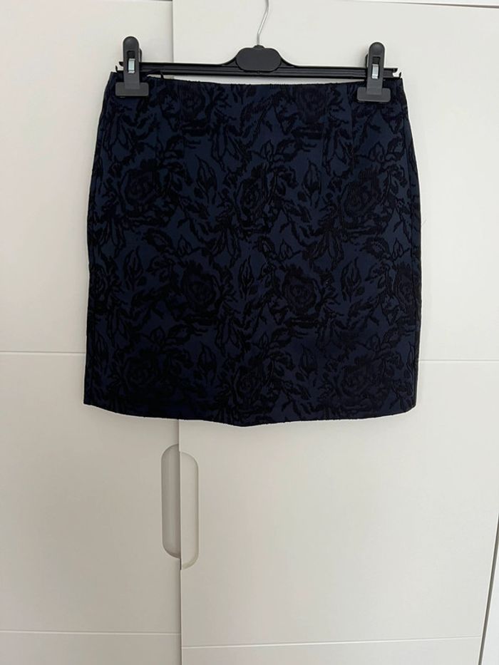 Jupe classique courte bleue et noire