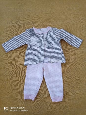 Ensemble pantalon t-shirt manches longues