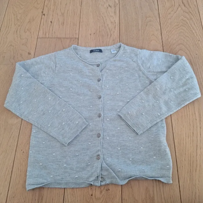 Gilet okaidi gris à pois blancs 8 ans