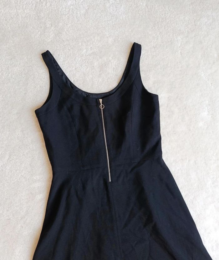 Robe noir Caroll 38 detail zip devant tout le long - photo numéro 5