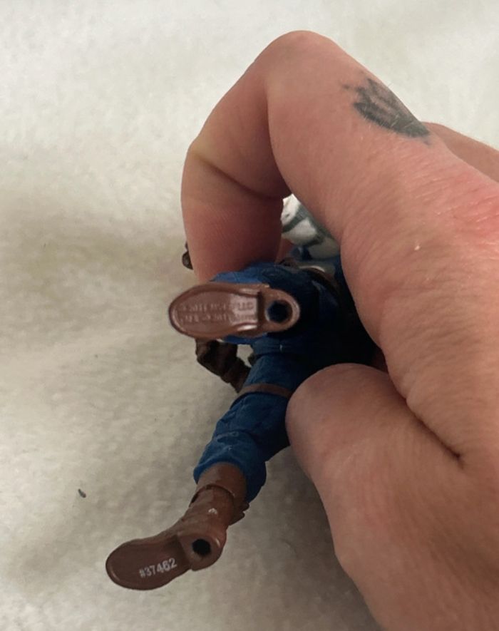 Figurine captain america HABSRO 2011 - photo numéro 3