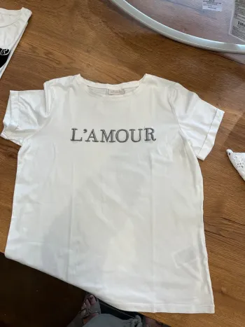 TEE shirt Only