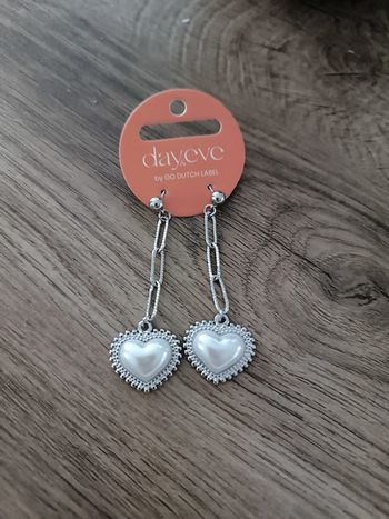 Boucle d'oreille coeur day&eve neuve