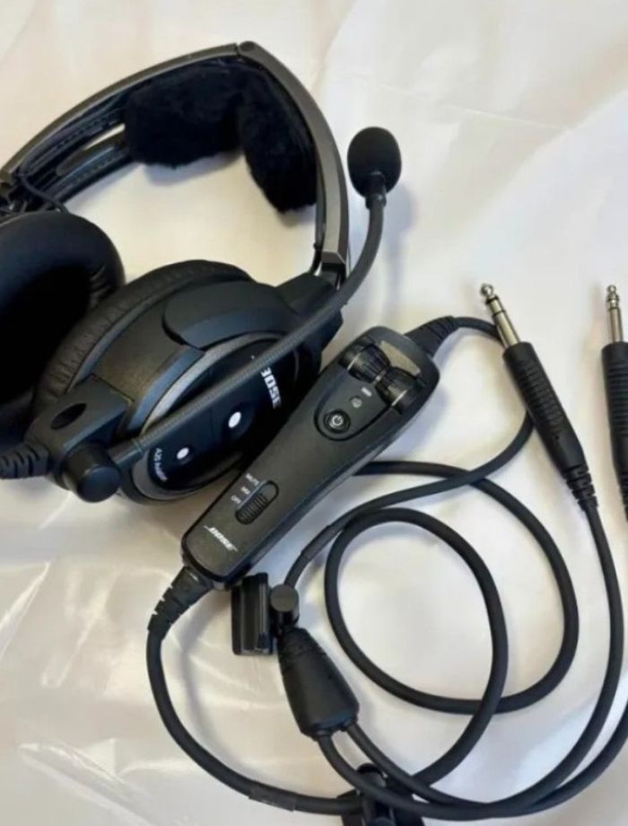 Casque d'aviation Bose A20 avec câble Bluetooth à double prise, 30h de vol en parfait état - photo numéro 2