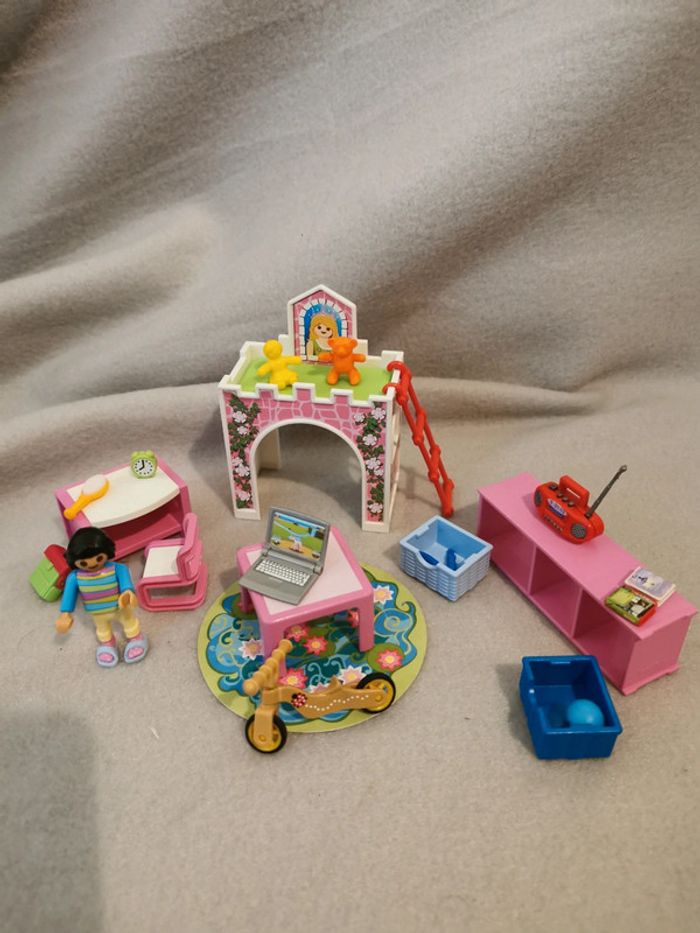 Playmobil chambre fillette