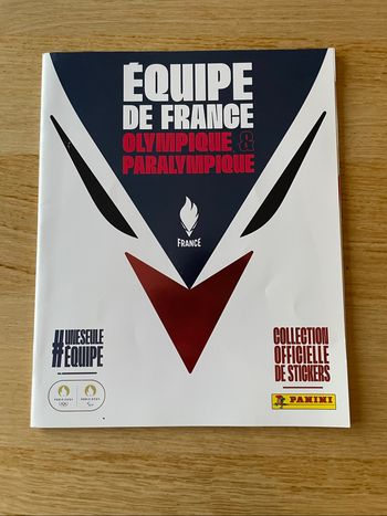 Album PANINI Équipe de France Olympique et Paralympique 2024