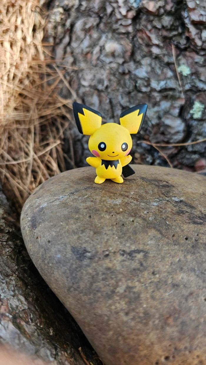 Super figurine Pokemon Nintendo tomy pitchu - photo numéro 2