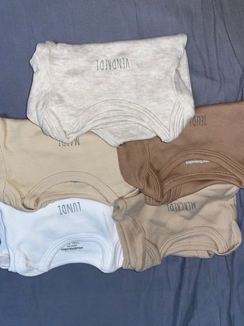 Lot 5 bodies manche longue 1 mois