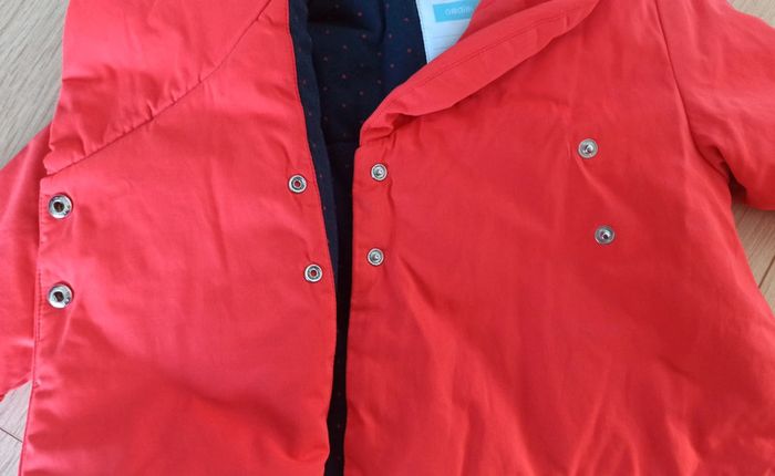 Joli Manteau / Veste / Blouson Doublé Obaïbi rouge / intérieur bleu marine 12 mois - 74cm - photo numéro 4
