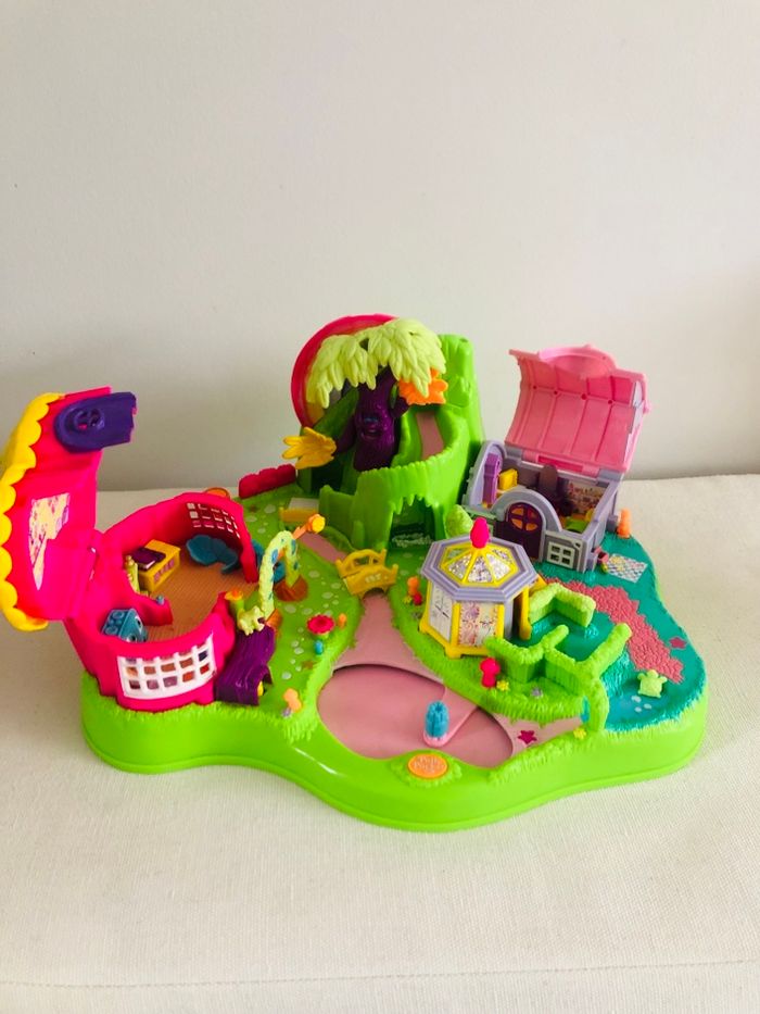 Jeu Polly pocket village magique enchanté