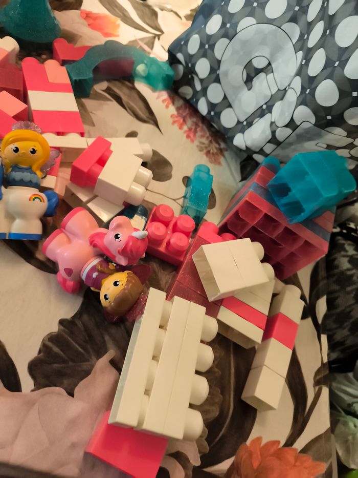 Megablock château princesses et licornes - photo numéro 2