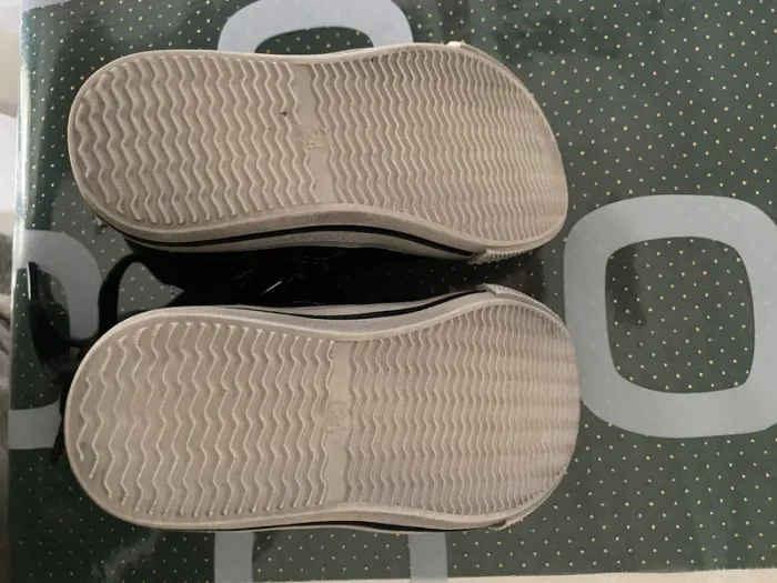 Chaussures fille taille 24 neuves ! - photo numéro 8