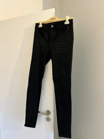 Jean noir Desigual