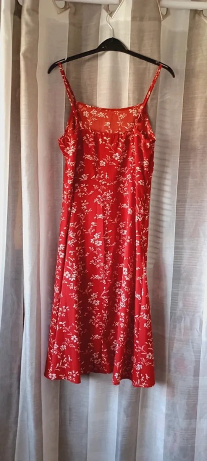 Robe rouge femme Shein, motif fleuri, avec fermeture eclair derrière, taille M - photo numéro 6