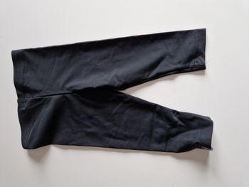 legging noir  bébé anti uv  neuf 