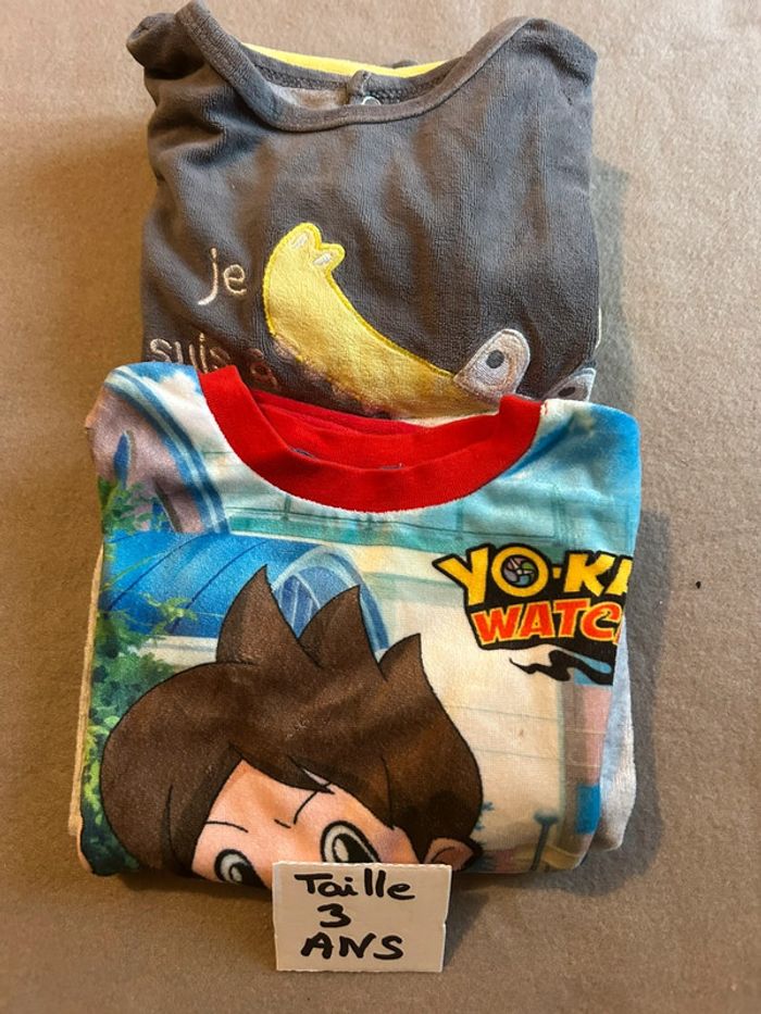 Lot de 2 pyjamas taille 3 ans