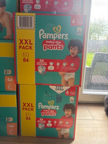 Couches Pampers Baby-Dry – Taille 6 pants (13–18 kg)