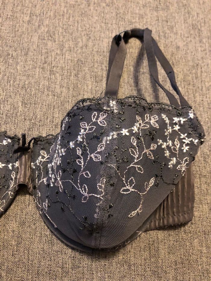Soutien gorge - photo numéro 2
