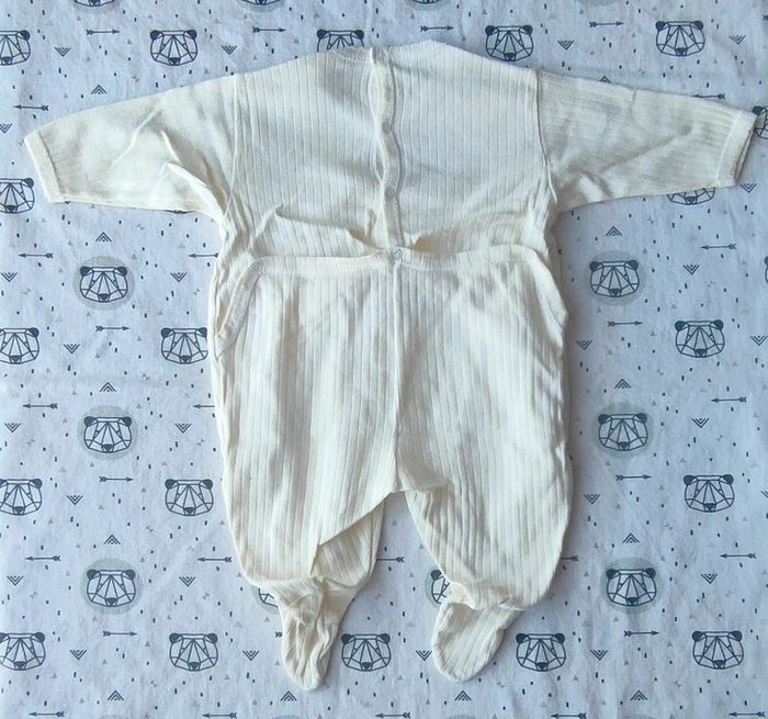 Lot de pyjamas taille 1 mois - photo numéro 6