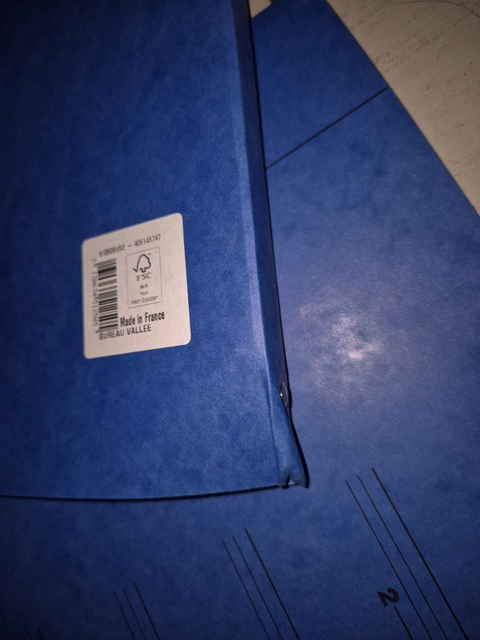 Fournitures scolaires bleues - photo numéro 6