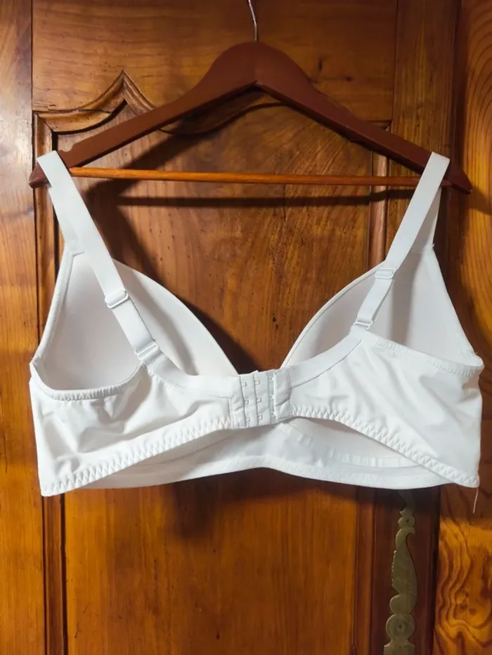 Soutien gorge sans armatures - photo numéro 2