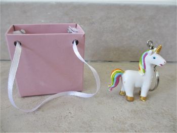 Porte-clés licorne dans son petit sac