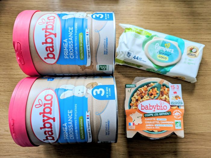 Lot babybio lait primea & Pampers coco