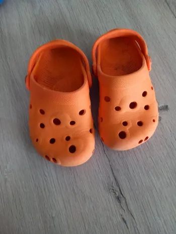 Sabots plastique taille 24