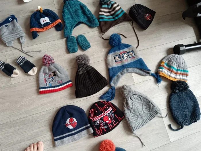Bonnet différente - photo numéro 2