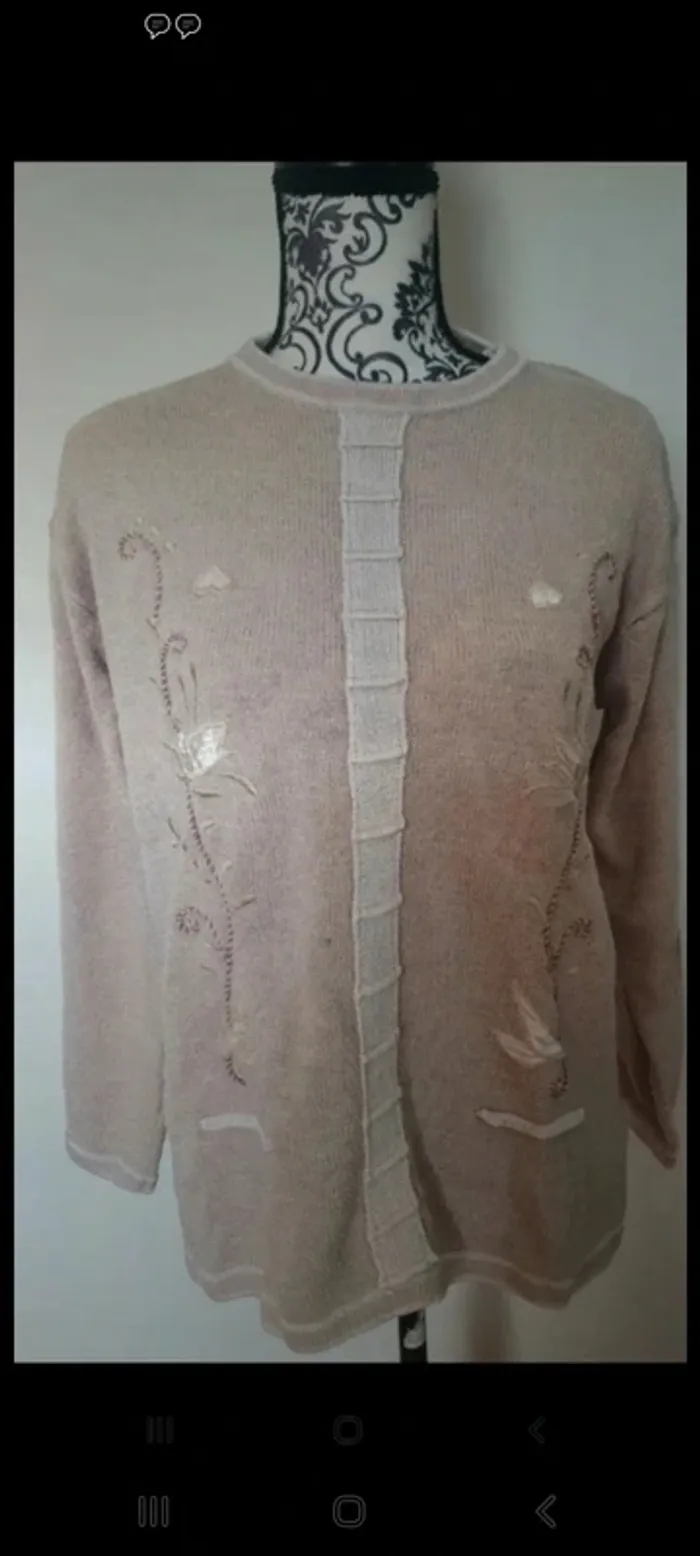 Pull vendu  à l unité ou en lot - photo numéro 3