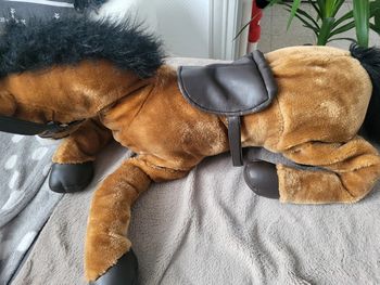 Grande peluche cheval