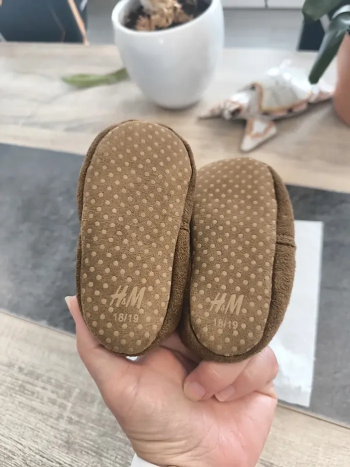 Chaussons molletonné garçon 18/19 HM - photo numéro 4