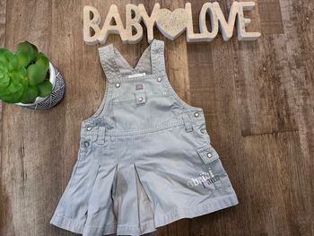 - Robe Obaibi  - 6 mois - Très bon état 